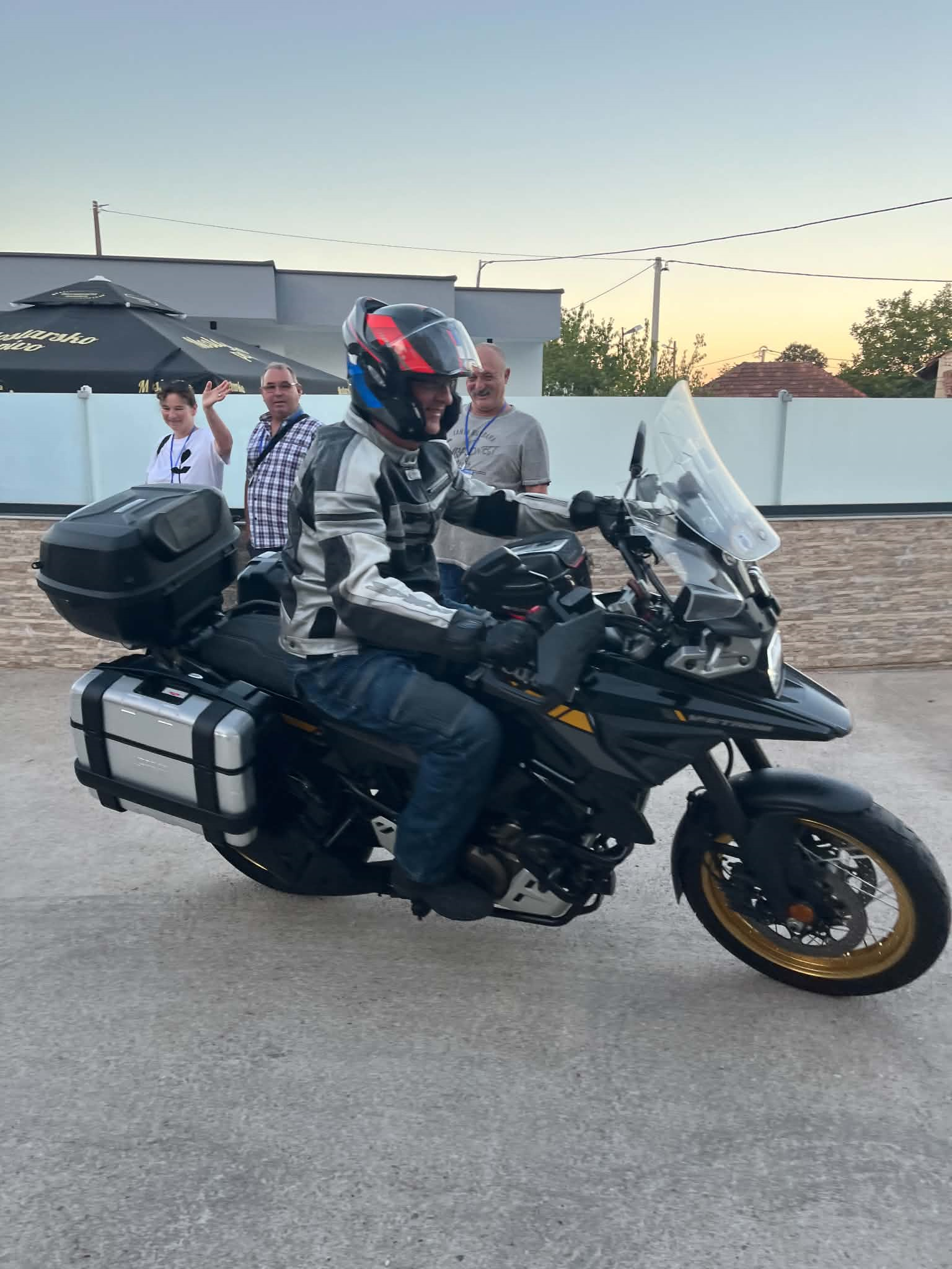 M1